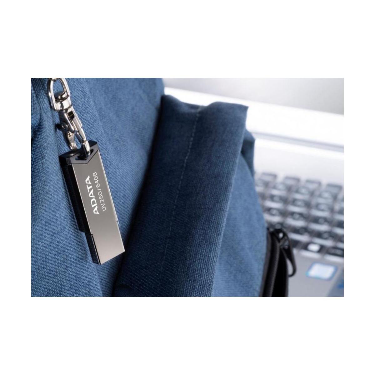 Memoria USB Adata UV250, 32GB, USB 2.0, Plata