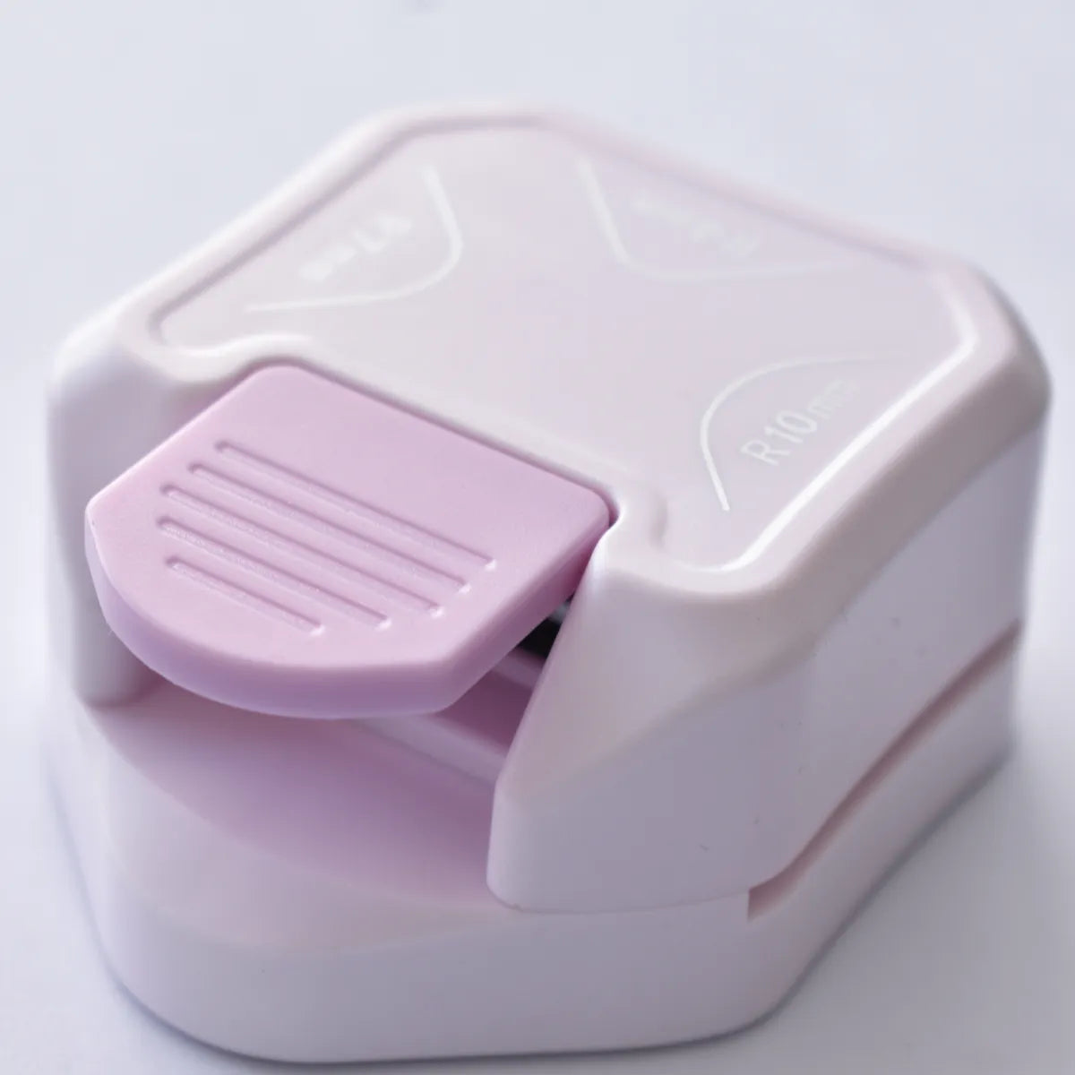 Perforadora De Esquinas Redondeado 3 En 1 Quelli Lila 1 Pza