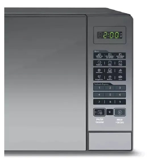 Horno de Microondas Midea, 0.7 Pies Cúbicos, 1050W, 20 Litros, Plata